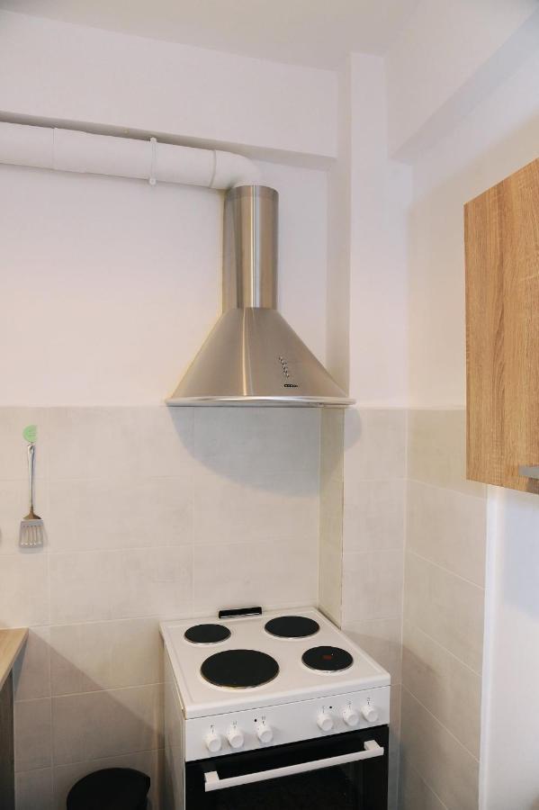 Freatida Apartment Piraeus Exterior photo
