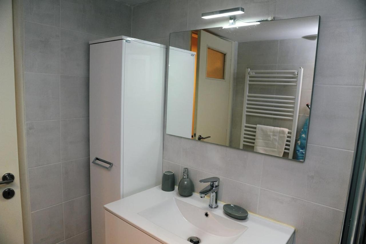 Freatida Apartment Piraeus Exterior photo