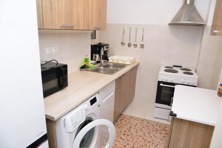 Freatida Apartment Piraeus Exterior photo