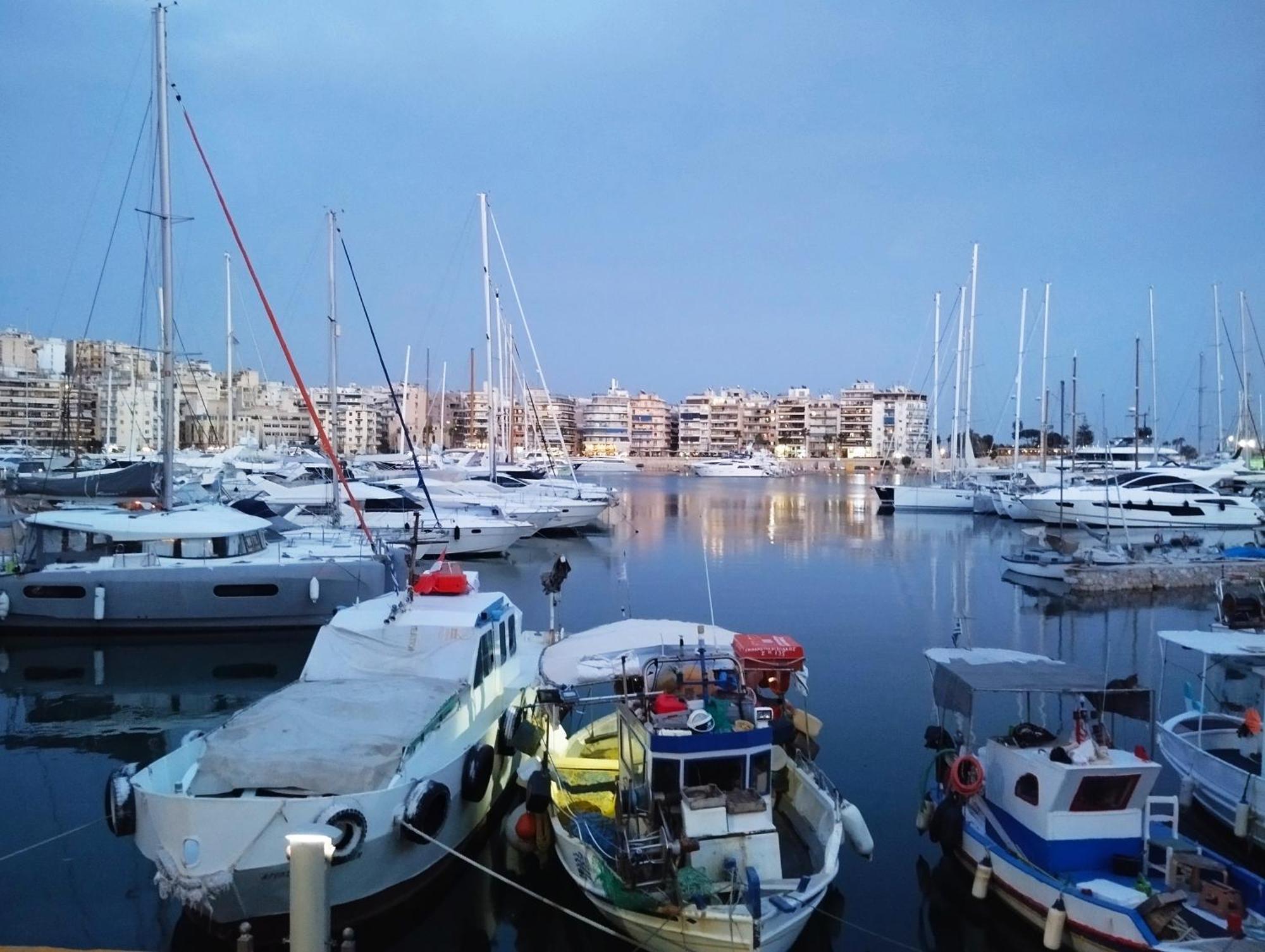 Freatida Apartment Piraeus Exterior photo